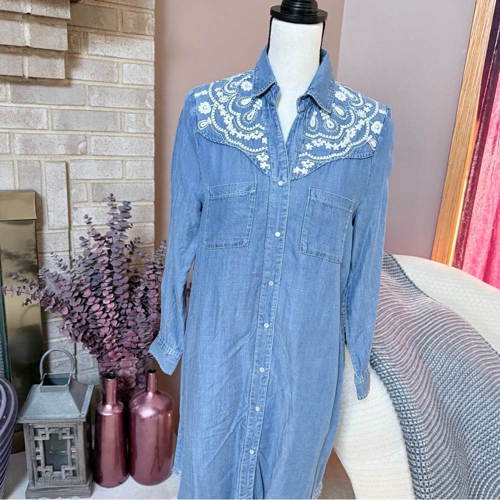 REBA Denim Shirt Dress Western Style Floral Embroidery - Medium Wash - Picture 3 of 10